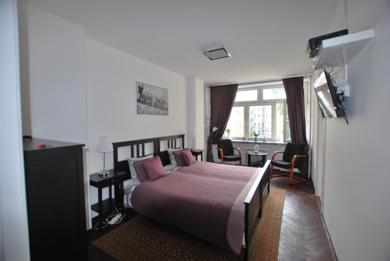 Fiesta Apartament Varsovie Extérieur photo