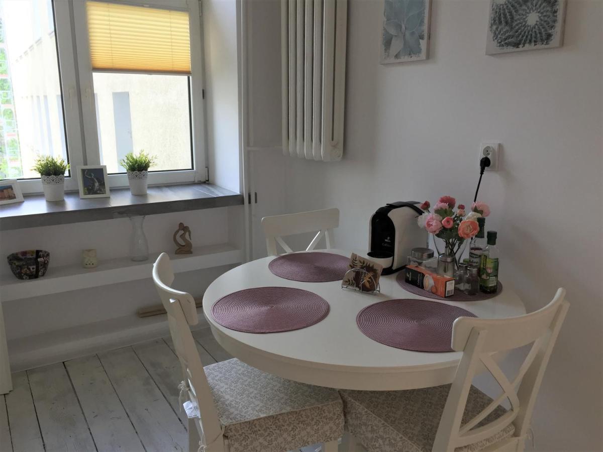 Fiesta Apartament Varsovie Extérieur photo