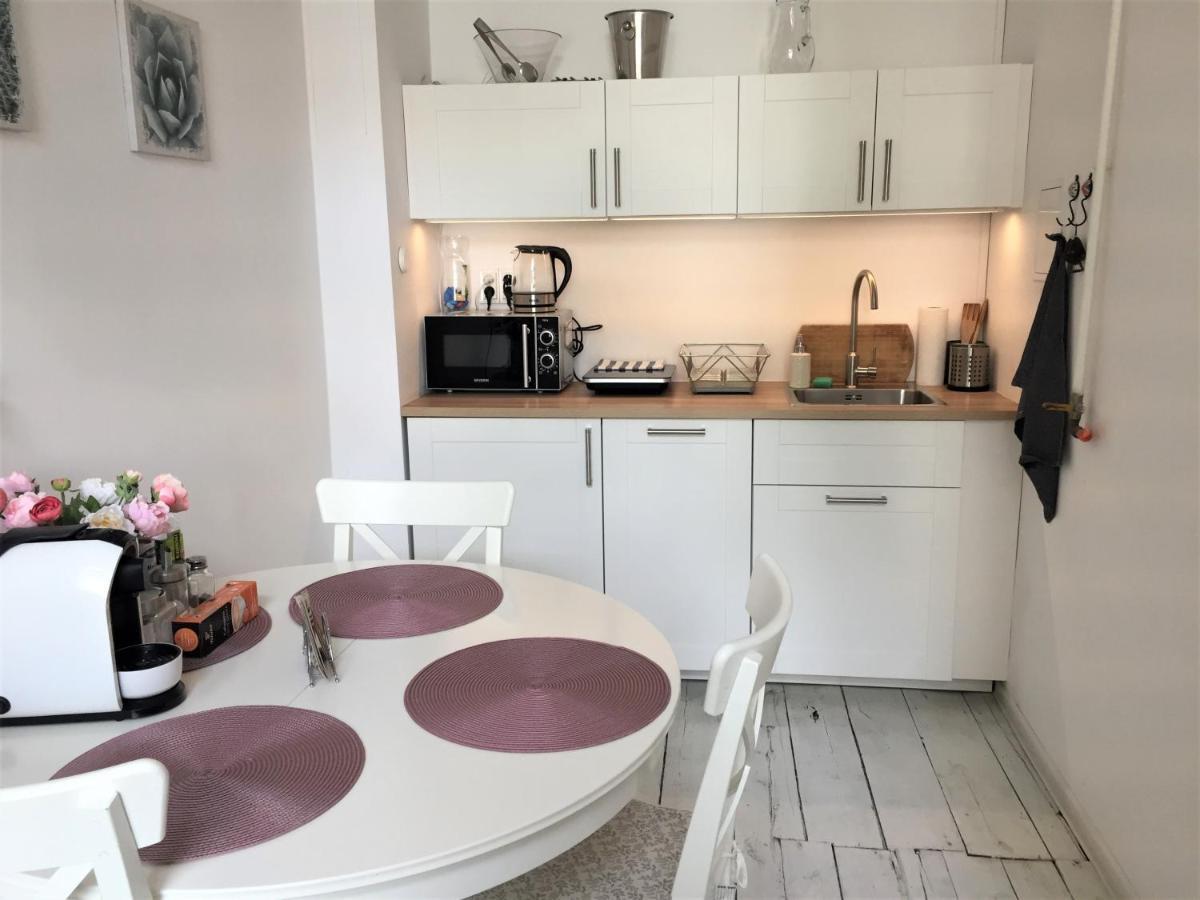 Fiesta Apartament Varsovie Extérieur photo